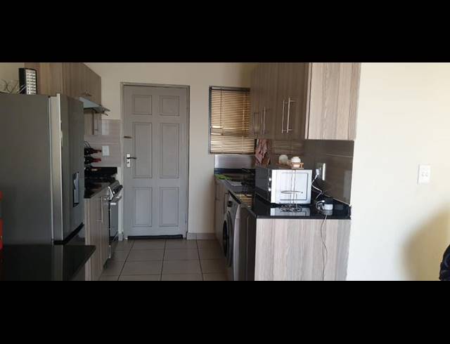 1 BEDROOM APARTMENT FOR SALE IN LONEHILL